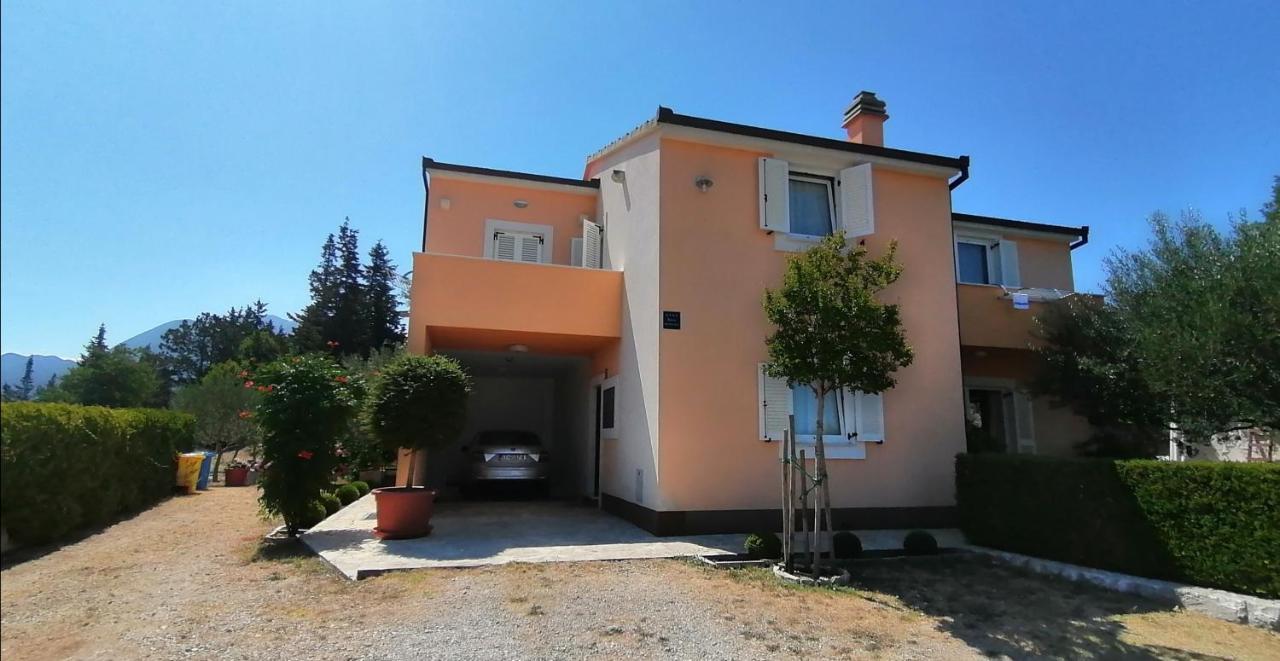 Kvasina Apartments Zadvarje Luaran gambar